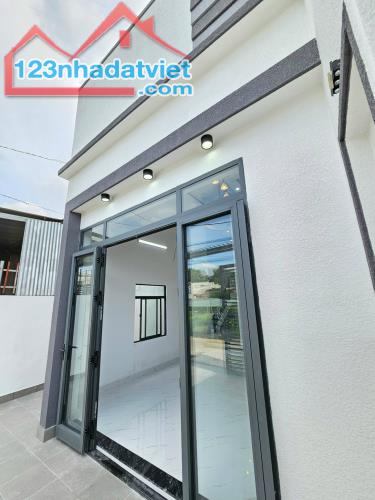 2,79 Tỷ - NHÀ LẦU LỬNG MỚI & ĐẸP Gần Nhà Thờ Hà Phát & Tái Định Cư Phường Tân Biên _______ - 2