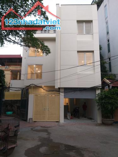 Chính chủ cho thuê nhà tại số 21 ngõ 236 Quảng An, Tây Hồ, Hà Nội.