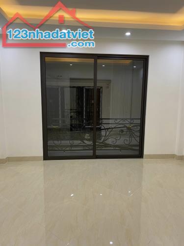 Nhà Đẹp,Dân xây,  Lô Góc, Mậu Lượng, Hà Đông, Dt 35m, Kd    0969718626