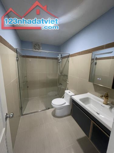 Cho Thuê Căn Chung Cư 3PN 2WC Tân Phú(Carilon 2) 11 Triệu - 2