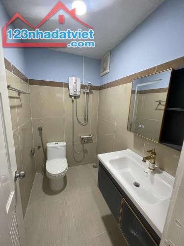 Cho Thuê Căn Chung Cư 3PN 2WC Tân Phú(Carilon 2) 11 Triệu - 4