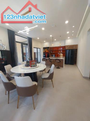 Biệt Thự View Hồ Tân Mỹ, 1012m2, Giá 150 Tỷ, Phường Tân Thuận Tây, Quận 7 - 4