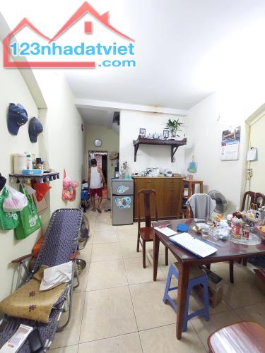 Bán nhà phố Tây Sơn, Đống Đa ô tô tránh, tiện kinh doanh 3 tầng 63m2 giá 16.8 tỷ - 1