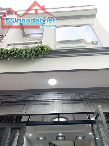 💥 Nhà mặt tiền Ngã Tư Bảy Hiền – 3.3 x 16.5m - trệt, lầu – 5.9 tỷ LT