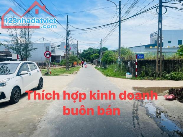 Nhỉnh 2 tỷ sở hữu lô đất này Mt Khái Tây 1 vừa ở vừa kinh doanh  Dt 100m Khu dân cư - 1