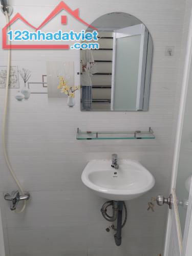 🍀 Nhà đẹp hẻm Đề Thám, 3x11m, 2 phòng ngủ, có máy lạnh 🍀 - 4