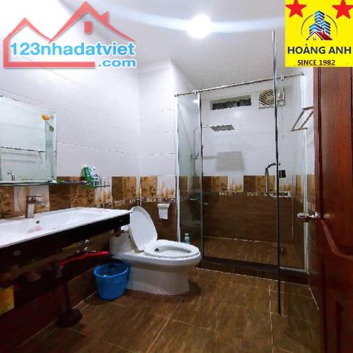 BÁN NHÀ MẶT PHỐ _ CĂN GÓC 2 MẶT TIỀN ĐƯỜNG TẠI PHƯỜNG BÌNH TRƯNG TÂY, QUẬN 2 _ 4 TẦNG 5 PN - 2
