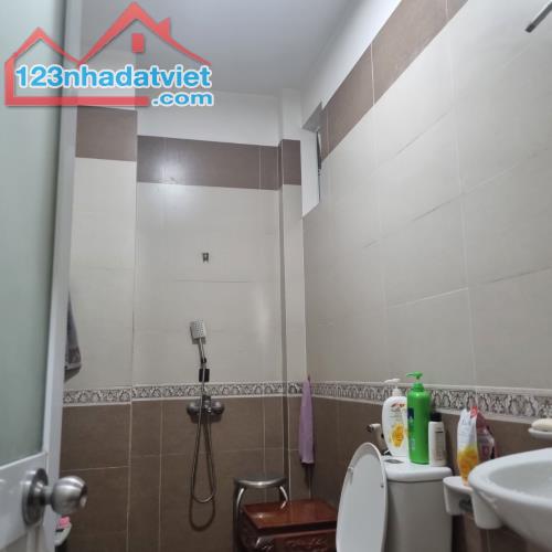 Bán nhà riêng KDC Bình Hưng 81m2 4 tầng Bình Chánh Sát Q8 chỉ 6,9 tỷ - 3