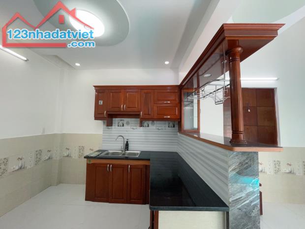 Bán nhà hẻm xe hơi thông –42m2 - 4 tầng –  Thống Nhất – p11 Gò Vấp