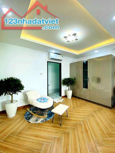 Nhà Nhỏ Công Năng To,Phòng Tầng Trệt - 28m²(nở hậu) - 2 lầu - Nhỉnh 3 tỷ - Phường 8 - 4