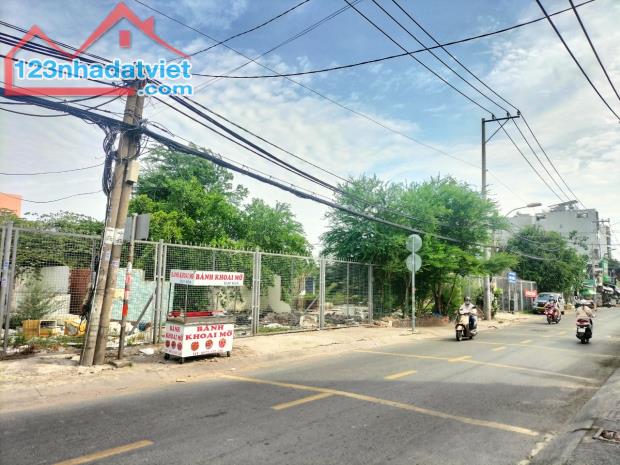 Cho thuê 3.500 m2 đất mặt tiền đường Bình Quới