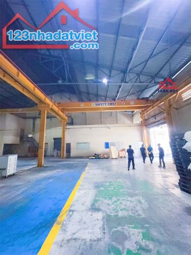 Cho thuê xưởng sản xuất KCN Hố Nai, Trảng Bom , Đồng Nai, 5500m2, giá 350tr - 5