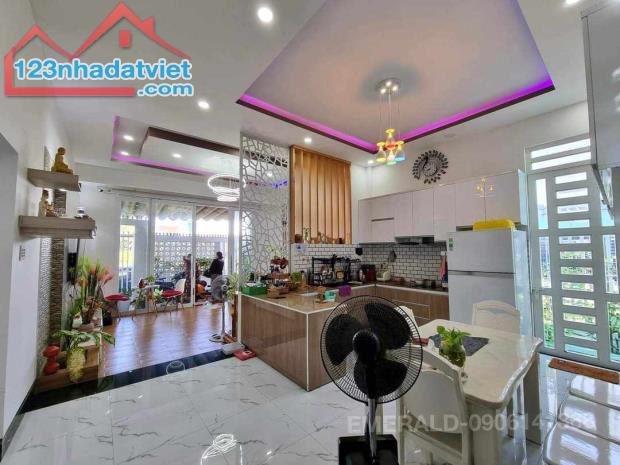 CHÍNH CHỦ CẦN BÁN NHÀ ĐẸP 210m2 (10x21m) Full Thổ Cư Tại Thành Phố Mỹ Tho, Tiền Giang - 1