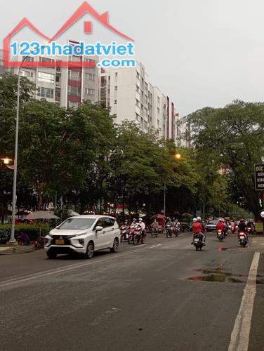 NHÀ XƯỞNG 2TẦNG -484M2 -NGANG HƠN 10M- SÁT MẶT TIỀN HƯƠNG LỘ 3 HẺM XE TẢI THÔNG -CHỈ 25 TỶ - 2