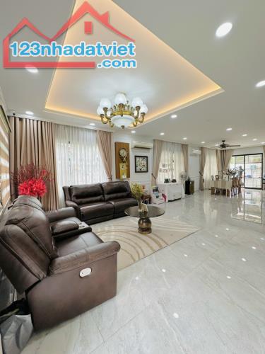 Bán Biệt Thự Đường Tô Ngọc Vân Tp Thủ Đức, 200m2, Chỉ hơn 16 tỷ, VÀO Ở NGAY, 2 Mặt Tiền - 3