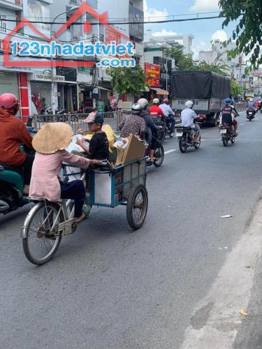 Bán nhà mặt tiền Bà Hom Quận 6, 4.8x18m, 5 tầng, 12.5 tỷ, ngay chợ - 1