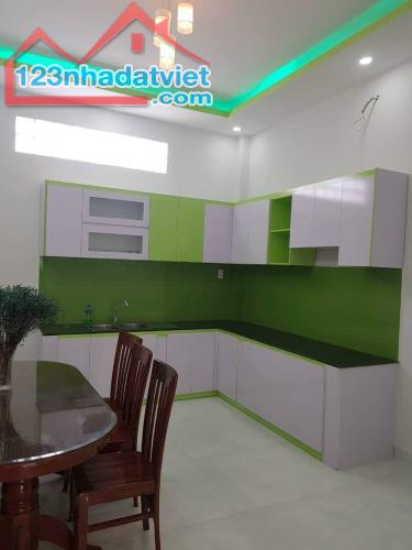 Nhà MTKD Huỳnh Tấn Phát, 4x16m, 3 Tầng, Ngay Cảng, 11 Tỷ 5, Quận 7 - 2