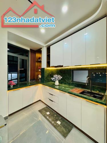 Bán nhà Phan Tây Hồ quận Phú Nhuận DT 40m2 ,5 tầng BTCT - 1