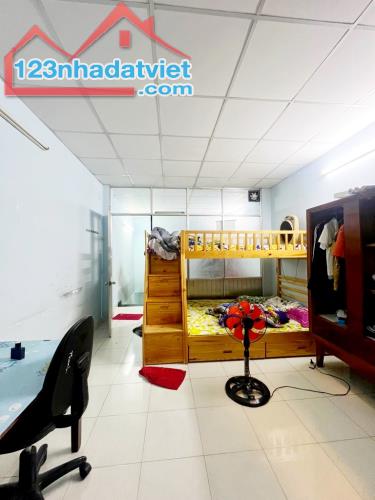 Mặt tiền Kinh Doanh hẻm 102 Âu Dương Lân 62m2 chỉ 9 tỷ 4 - 1