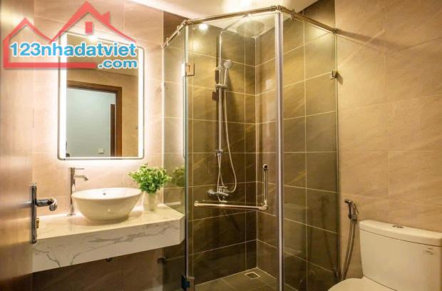 Duy nhất 1 căn Đẹp-Tầng Cao-92m2 Giá 4,4 tỷ- HTLS 0% 12T- Nhận nhà ở ngay- Full nội thất-0 - 2