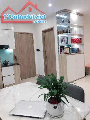 Chuyển nhượng căn 1PN+1, 43m2 tòa S ban công ĐB diện tích 43m2. LH: 0966976196 - 4