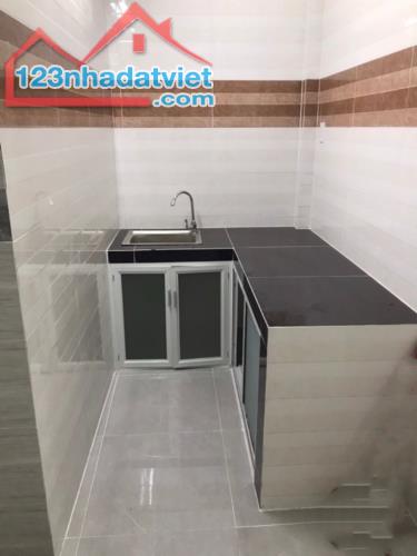 Bình thạnh nhà mới hai tầng 2 phòng ngủ 30m2 nhỉnh 2 tỷ