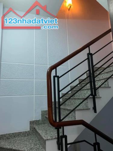 Bán nhà mặt tiền 51m2 4 tầng ( 3,4x15) 4pn, 5wc, Tân Kiểng Quận 7 chỉ 7,5 tỷ - 3