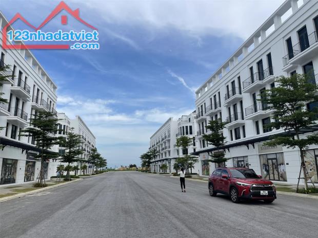 BIỆT THỰ/SHOPHOUSE MẶT BIỂN, VLASTA-SẦM SƠN. NHẬN NHÀ, KHAI THA  CĐT: 0966 343 969 - 3