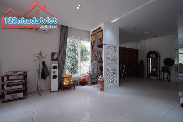 +1 Bán biệt thự Vinhomes Reverside, đẹp đẳng cấp, nội thất sang, thang máy xịn - 2