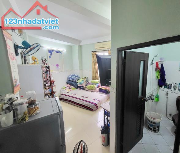 Nhà mặt tiền View sông 4.56*14m/3lầu Nguyễn Duy P10Q8 - 3