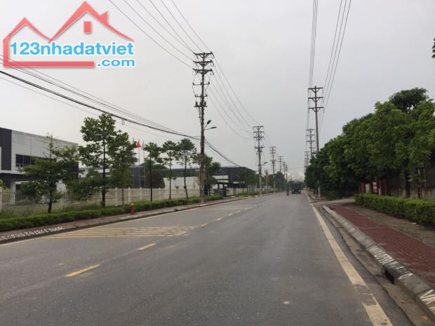 Bán đất dt 4ha có 2ha nhà xưởng kcn Đồng Văn giá chỉ 110 tỷ