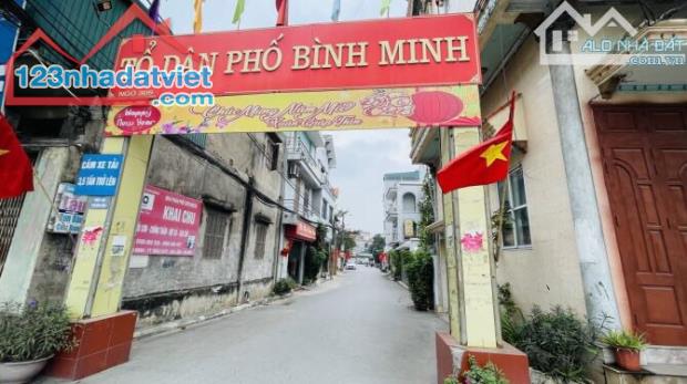 200 m đất ở + 220m đất vườn số nhà 23 tổ dân phố bình minh