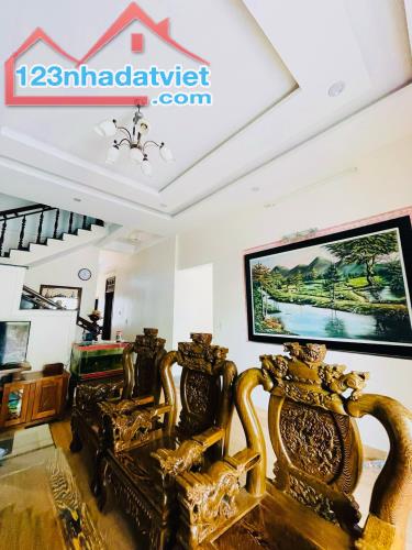 Bán nhà hai mặt tiền kiệt oto An Dương Vương, An Đông, TP Huế giá bán chỉ 4.5 tỷ