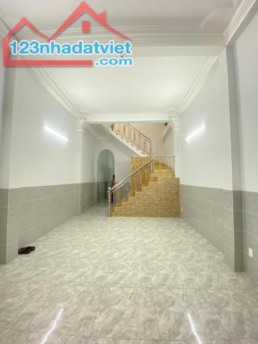 Bán nhà 1/ 7M VT đẹp thông Hưng lộ 3 giáp Tân Phú 4 x 20-3 tầng hơn 6 tỷ TL - 1