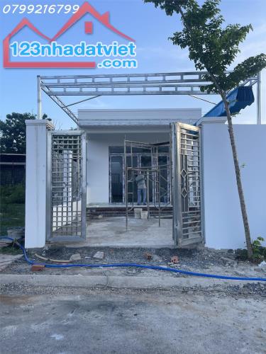 Bán gấp nhà đẹp Bình Minh Trảng Bom Đồng Nai 1 tỷ 6 trọn sổ. LH 0799 216 799 em Trinh.