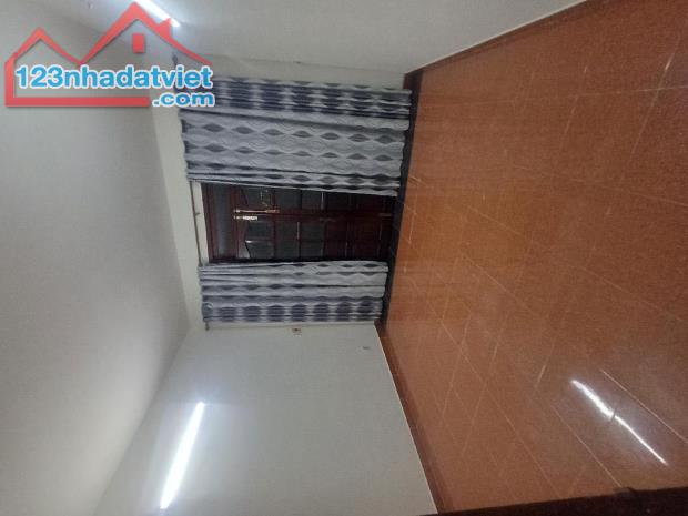 BÁN NHÀ Q7, LIỀN KỂ PHÚ MỸ HƯNG, DT: 62 M2, HẺM RỘNG, GIÁ RẺ - 2