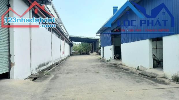 Cần chuyển nhượng nhà xưởng lô góc 2 mặt tiền tại KCN Nhơn Trạch, Đồng Nai 24.000 m2 chỉ - 3