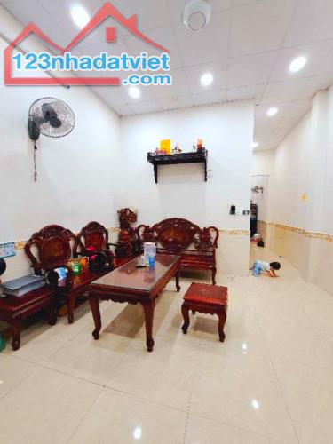 Bán nhà Tân Chánh Hiệp 4 Q12, 41m2, 1 Phòng ngủ, ngang 4m, Đường 4m giá chỉ 3.x tỷ - 2