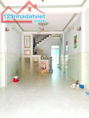 Bán nhà 2 lầu 4x19m hẻm 101 đường Bùi Minh Trực Phường 5 Quận 8 - 1