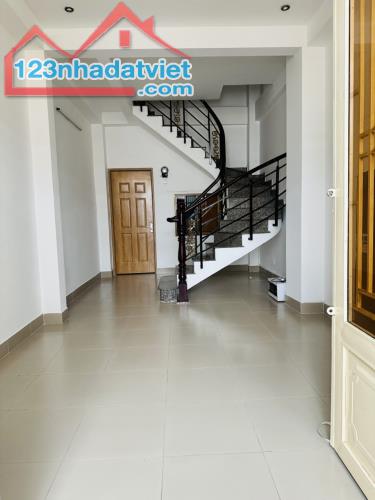 🍀 Nhà đường Nguyễn Kiệm, 4x18.5m, 3 phòng ngủ, full nội thất 🍀 - 3