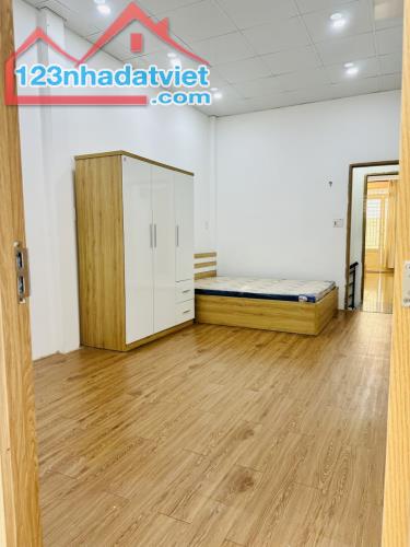 🍀 Nhà đường Nguyễn Kiệm, 4x18.5m, 3 phòng ngủ, full nội thất 🍀
