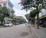 Bán nhà mặt phố KD Việt Hưng, đông dân, sầm uất, đường to, vỉa hè rộng. 70m2 ~ 22,8 tỷ