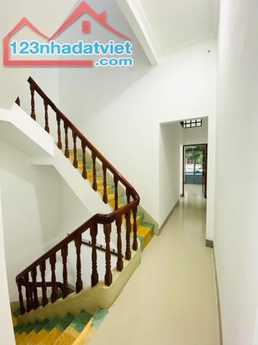 Bán nhà Cẩm Lệ,Mặt tiền kinh doanh NGUYỄN PHONG SẮC,110m2,2.5 tầng,3 ngủ,giá chỉ 5 tỷ 9