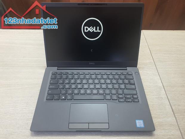 Dell Latitude 7300 i7 8665U/ 8GB/ 256GB SSD / 13.3" FHD"  vân carbon FHD (Cảm ứng ) - 1