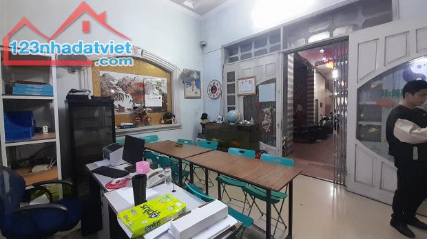 Bán gấp nhà Trần Phú, Ngô Quyền, HP. 6,2 tỷ, 55m2, 5 tầng.