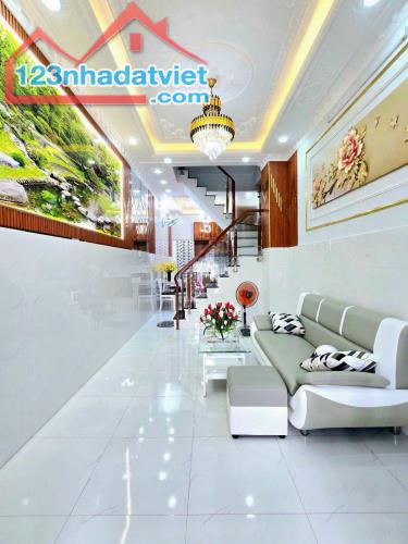 Bán nhà 3 lầu sân thượng 4pn đường đào tông nguyên nhà Bè - 2