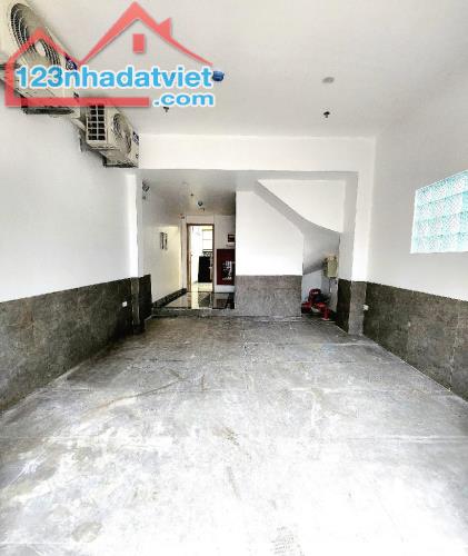 Bán nhà Phố Yên Hòa 11,9 Tỷ, 64M2, Nhà mới đẹp, Lô góc, Thang máy Xịn - 3