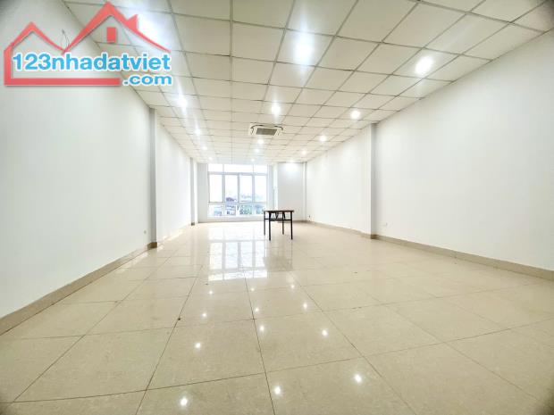 Cho thuê MẶT BẰNG, VĂN PHÒNG DT 100m2/ sàn tại vườn hoa Đền Lừ 2 , Hoàng Mai