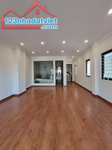 BÁN NHÀ LÊ THANH NGHỊ, LÔ GÓC, KINH DOANH SẦM UẤT, 10M RA PHỐ, 42M2 GIÁ NHỈNH 9 TỶ - 2