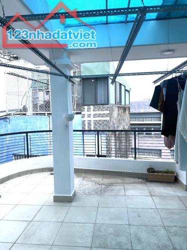 BÁN NHÀ QUẬN 10 NGAY TÔ HIẾN THÀNH-CMT8, HẺM 3M THÔNG, DÂN TRÍ CAO, 38Mx4 5PN MỚI, 5 TỶ x - 3